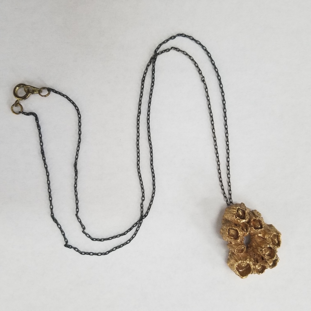 Striking Barnacle Gold Plated Necklace